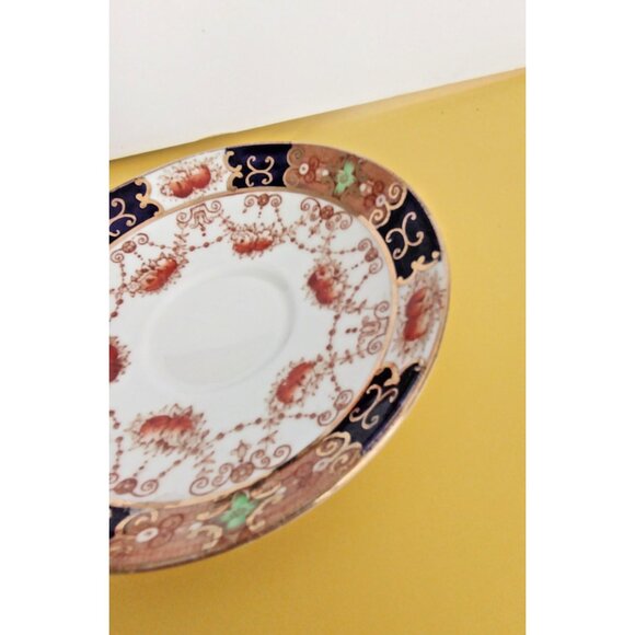 Antique Royal Albert Crown China Imari-style cup and saucer, 1920's - Picture 11 of 14